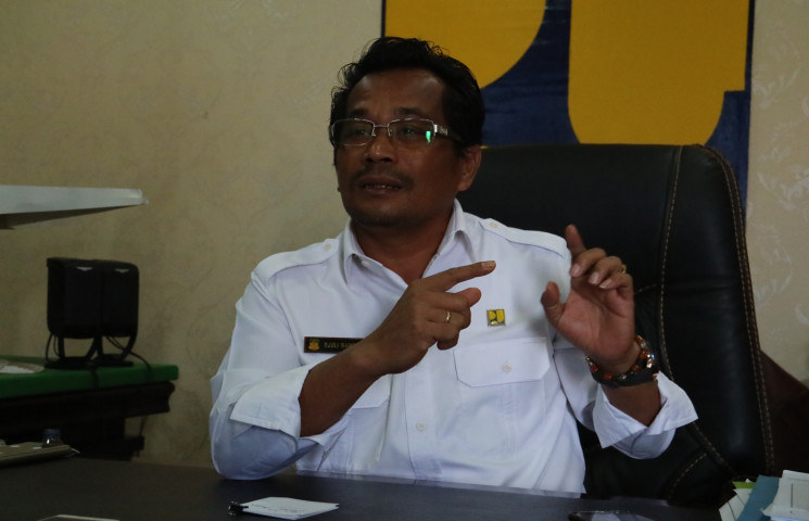 Pemprov Pasang Baliho Raksasa di Stadion Mandala